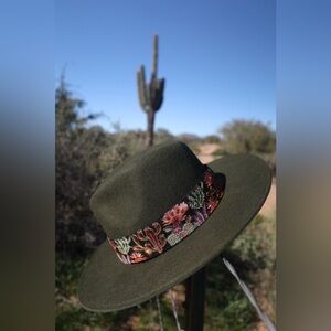 Green Wool Cowboy Hat – Western Felt Hat with Embroidered Cactus Band